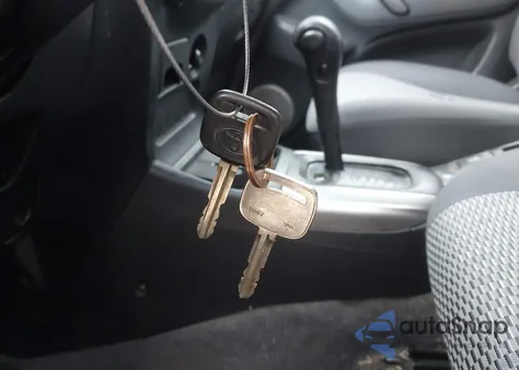 2005 Toyota Rav4 z USA, uszkodzony, nr VIN JTEHD20V150059107